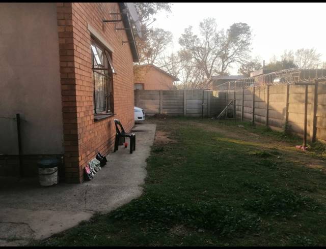 7 BEDROOM HOUSE FOR SALE IN VANDERBIJLPARK CE 5